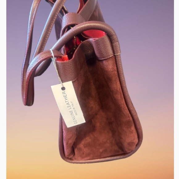 Elegant Brown Suede Handbag - Picture 4 of 7